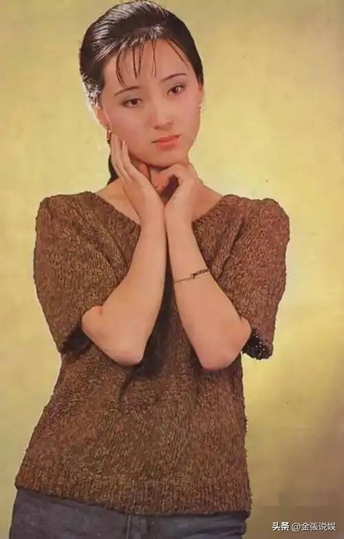 年两任丈夫都再婚娶妻生子家庭幸福美满不朽情缘版人走茶凉！陈晓旭去世18(图12)