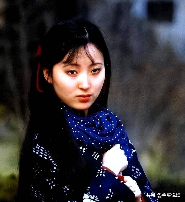 年两任丈夫都再婚娶妻生子家庭幸福美满不朽情缘版人走茶凉！陈晓旭去世18(图17)