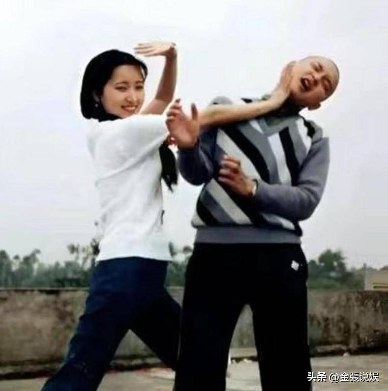 年两任丈夫都再婚娶妻生子家庭幸福美满不朽情缘版人走茶凉！陈晓旭去世18(图20)